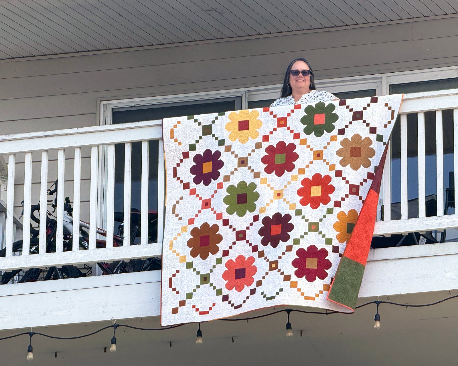 Daisy Chain Quilt Pattern by Christa Watson (CQ141) | Christa Quilts